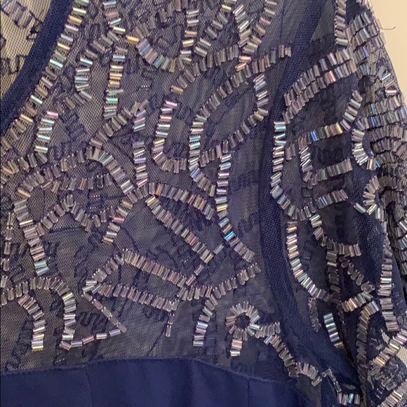 Dress - Picture 7 of 8